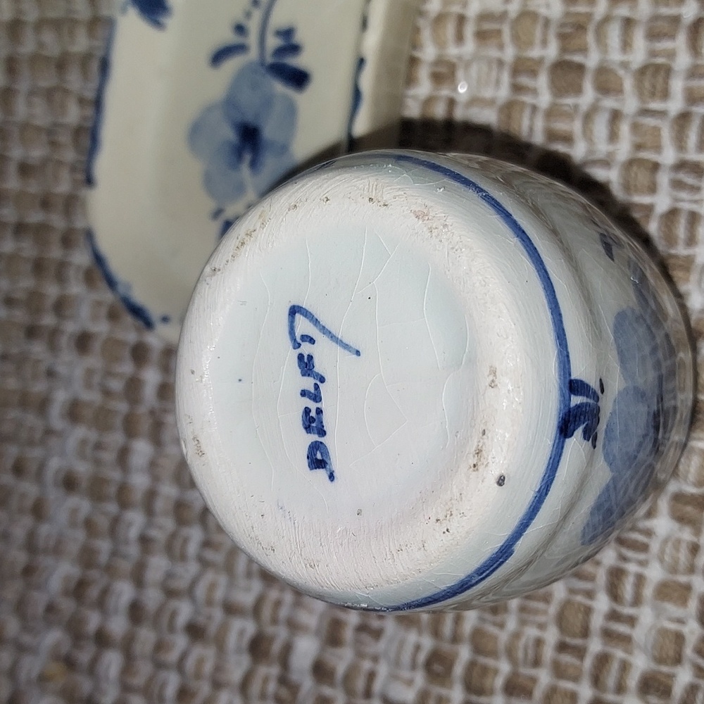 Delft Blue VTG Earthenware  Ceramic Set - Picture 7 of 12